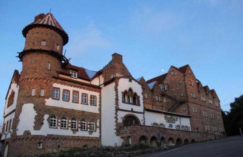 Luxus Appartement Im Schloss Fockelberg Екстериор снимка