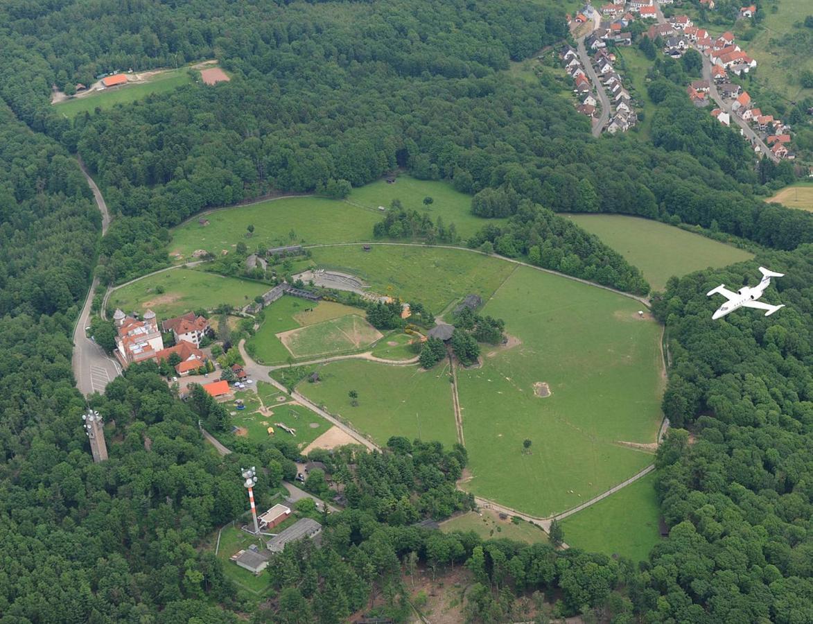 Luxus Appartement Im Schloss Fockelberg Екстериор снимка